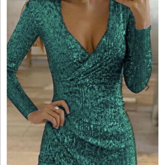 MiaStyle wrap around dress - Picture 1 of 3